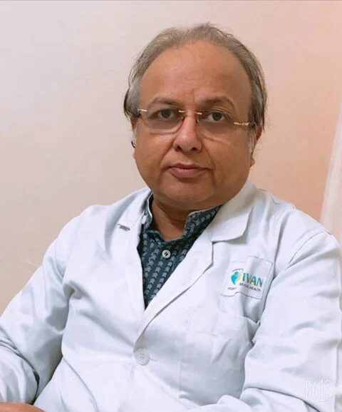 Dr. Saatiish Jhuntrraa